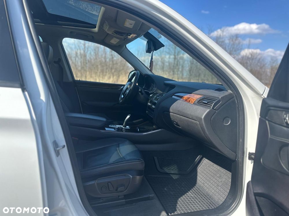 BMW X3 28i xDrive - 21