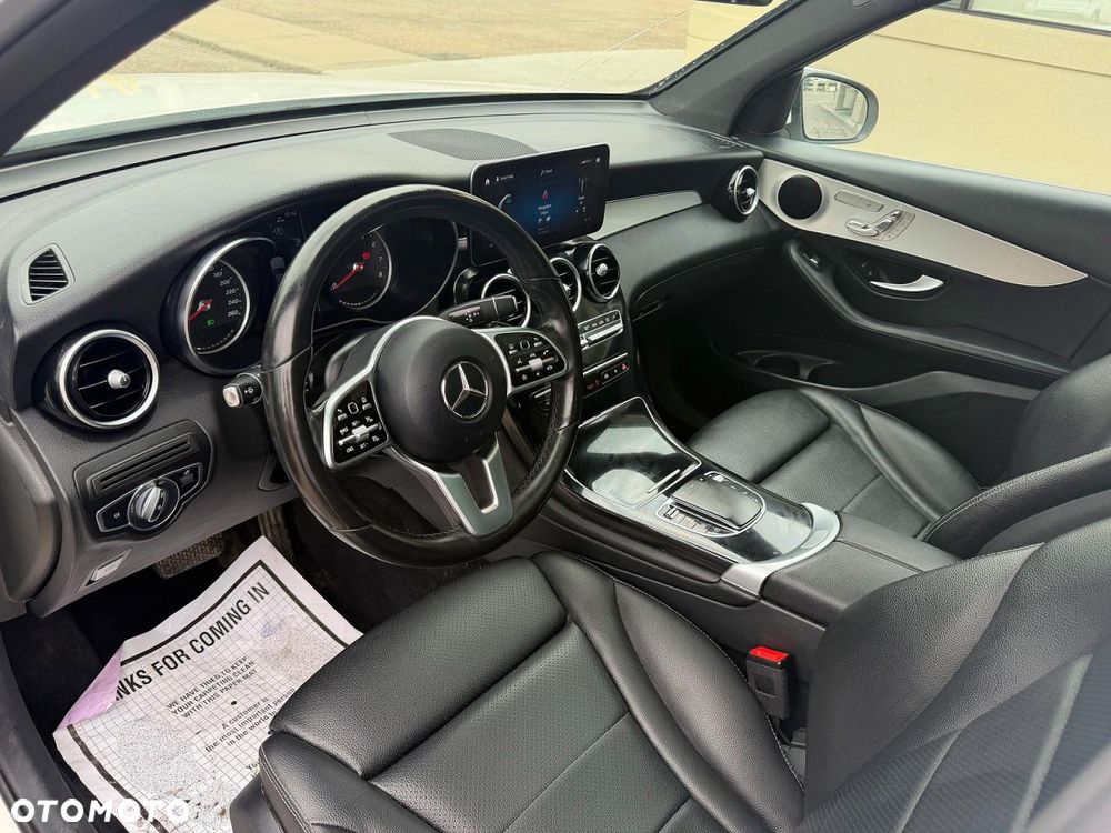 Mercedes-Benz GLC 300 4-Matic - 8