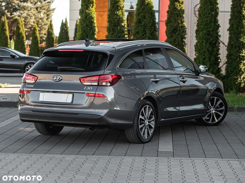 Hyundai i30 1.4 T-GDI DCT Premium - 13