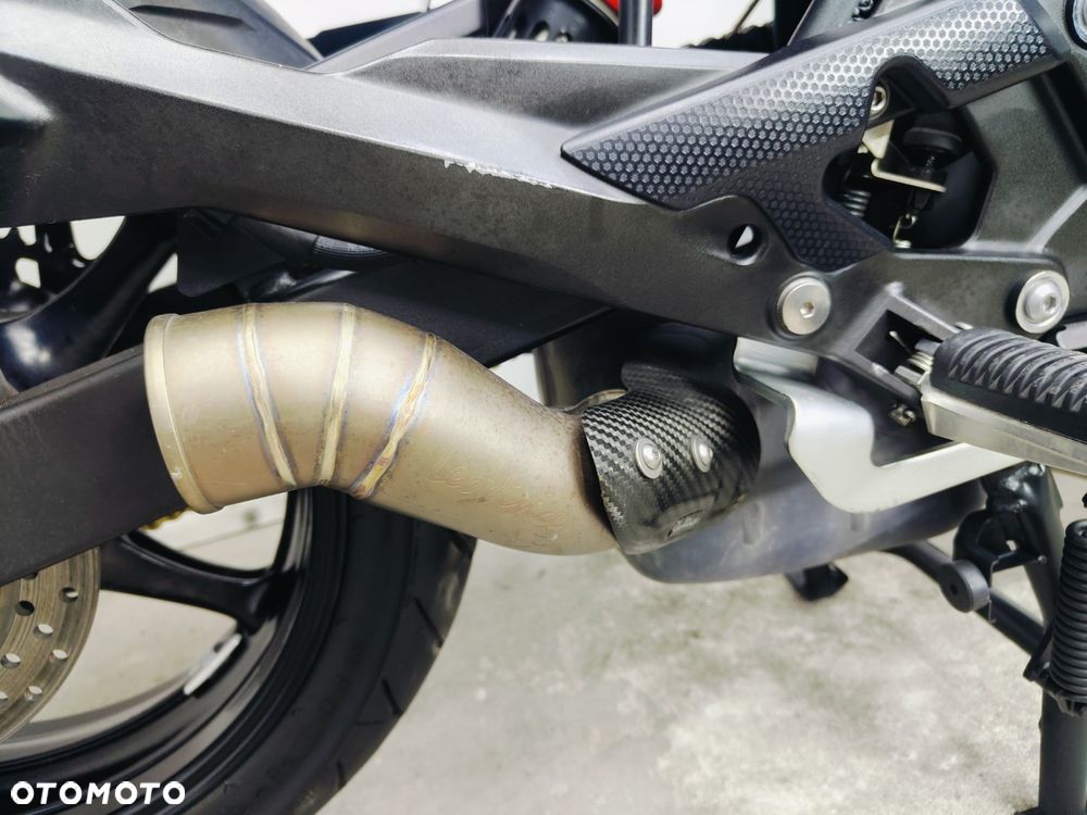 Yamaha XJ - 9