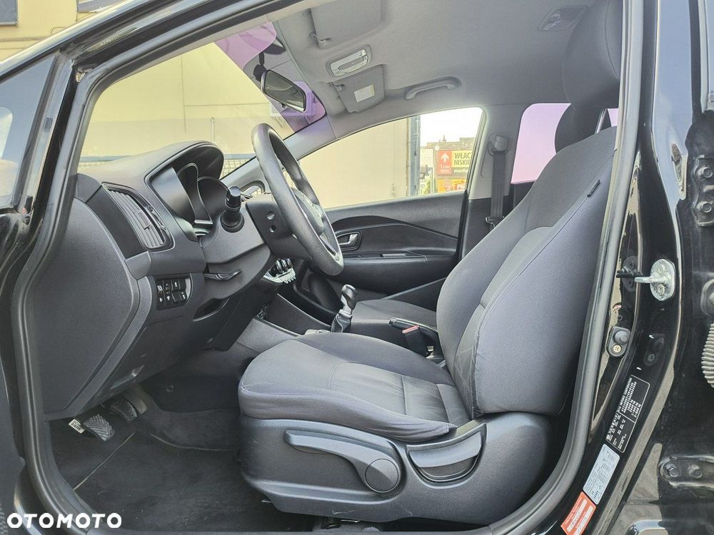 Kia Rio 1.1 CRDI Business Line - 10