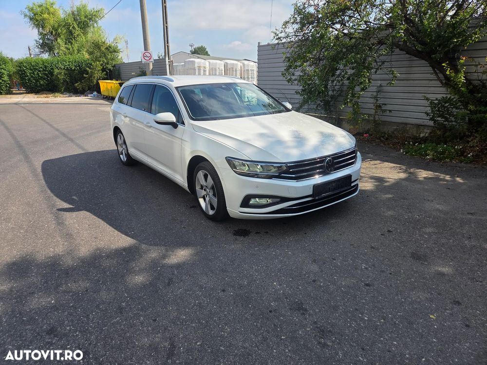 Volkswagen Passat 2.0 TDI SCR DSG Elegance - 3