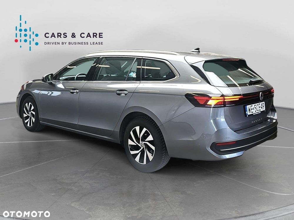 Volkswagen Passat - 31