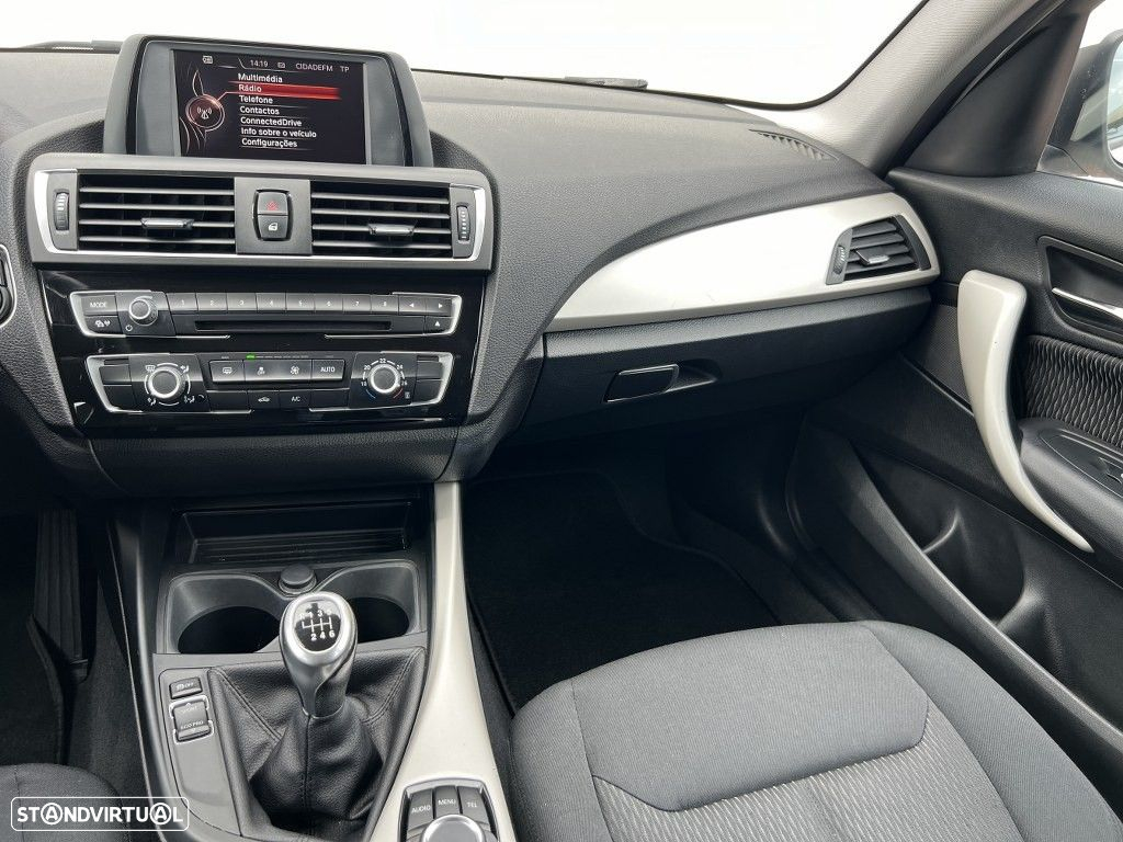 BMW 116 d Line Urban - 21