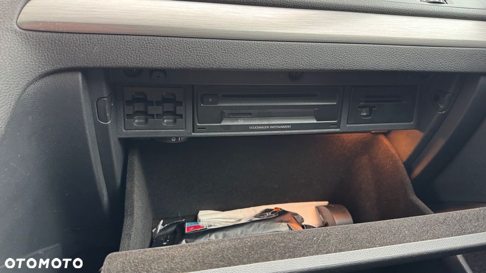 Volkswagen Golf Variant 1.6 TDI BMT Comfortline - 34
