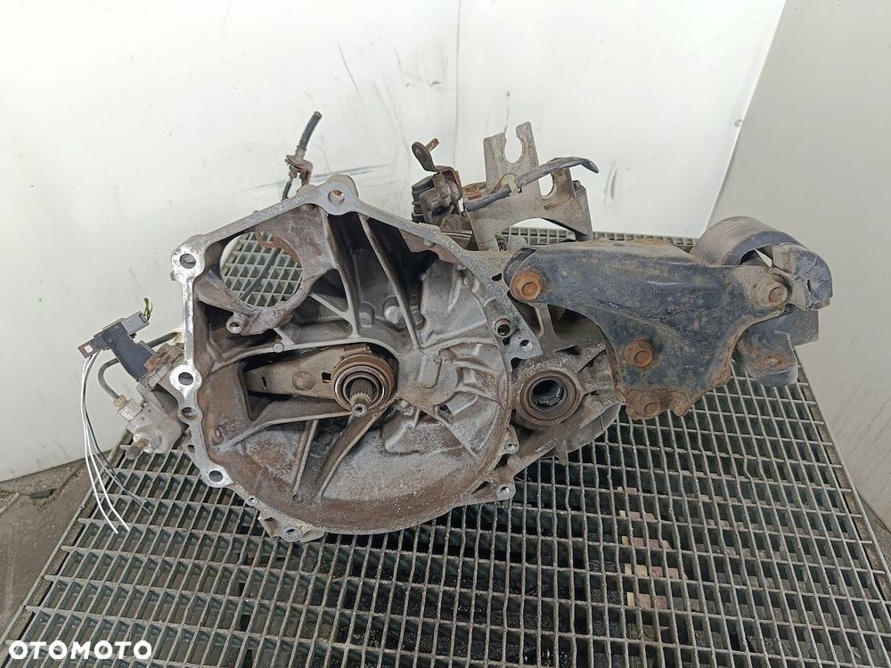 SKRZYNIA BIEGÓW MANUALNA 5 HONDA CIVIC VII 1.4 16V - 1