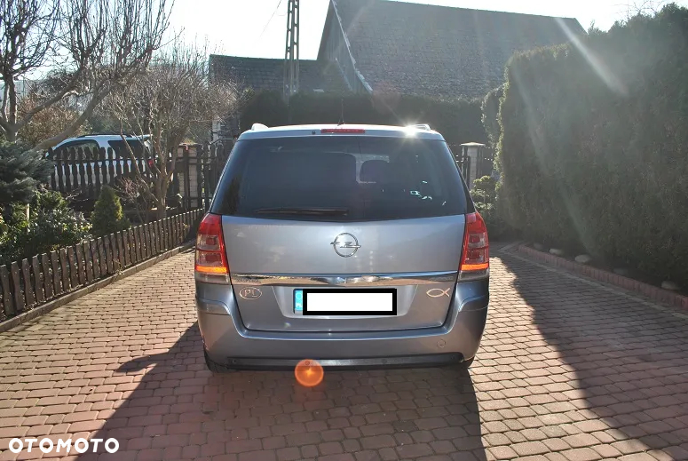 Opel Zafira - 3
