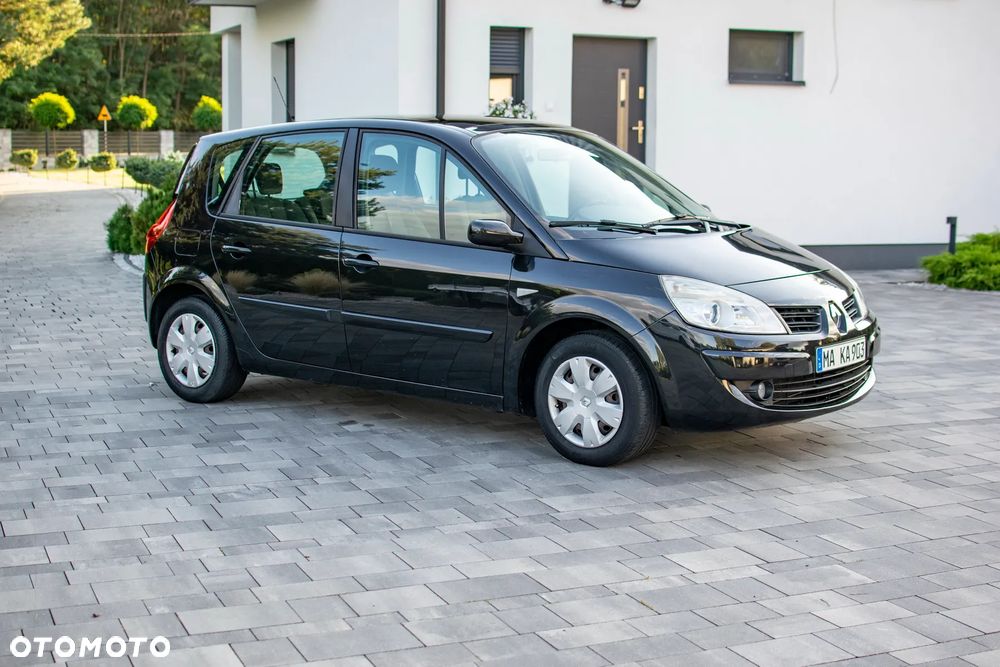 Renault Scenic - 17