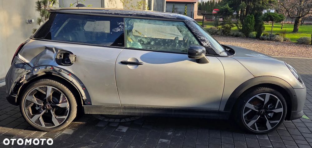 MINI Cooper S Essential Trim - 13