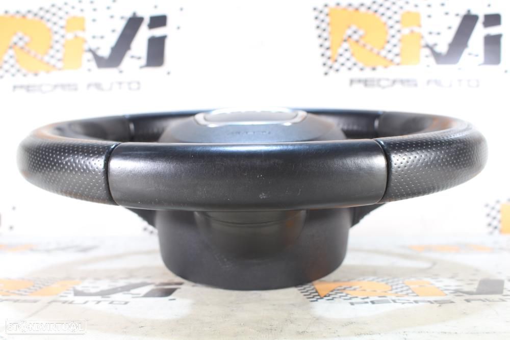 Volante Audi A6 (4F2, C6)  Volante Audi A3 8P / A4 B6 B7 B8 / A5 8T / - 7