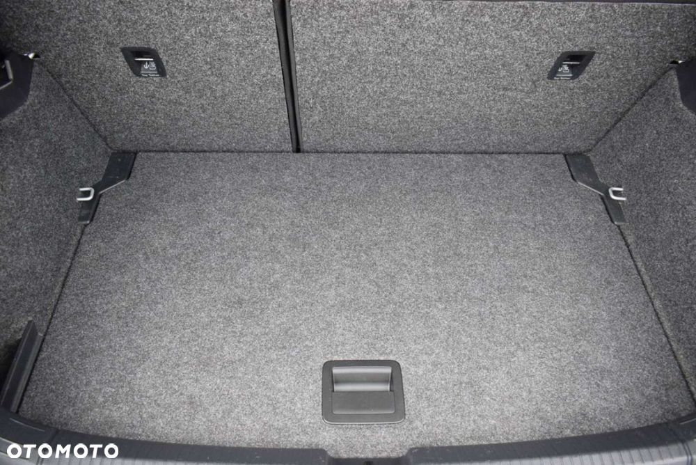 Volkswagen Polo - 11