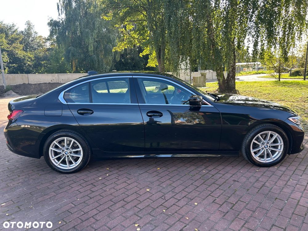 BMW Seria 3 320d MHEV Luxury Line - 3