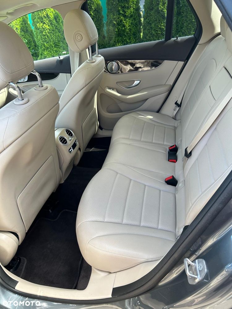 Mercedes-Benz GLC 200 4-Matic - 9