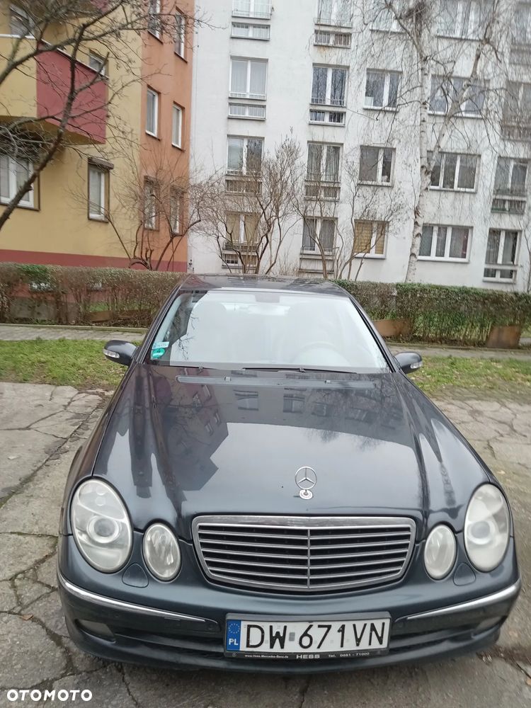 Mercedes-Benz Klasa E - 1