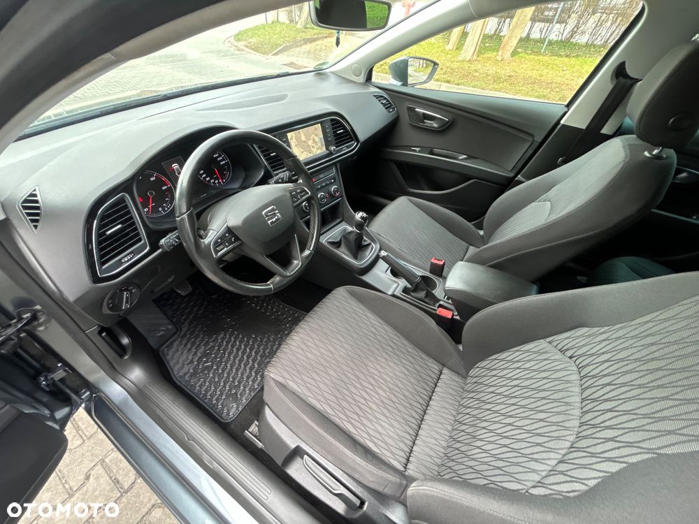 Seat Leon Sportstourer 2.0 TDI DPF Style - 10