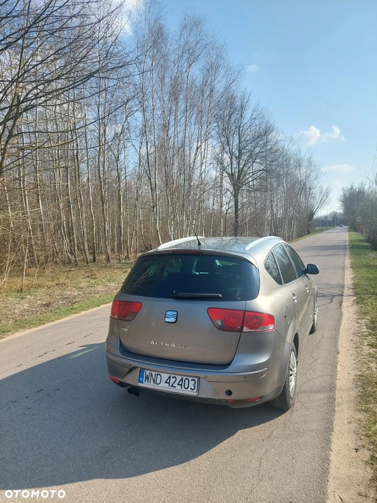 Seat Altea XL 2.0 TDI DPF Stylance - 4