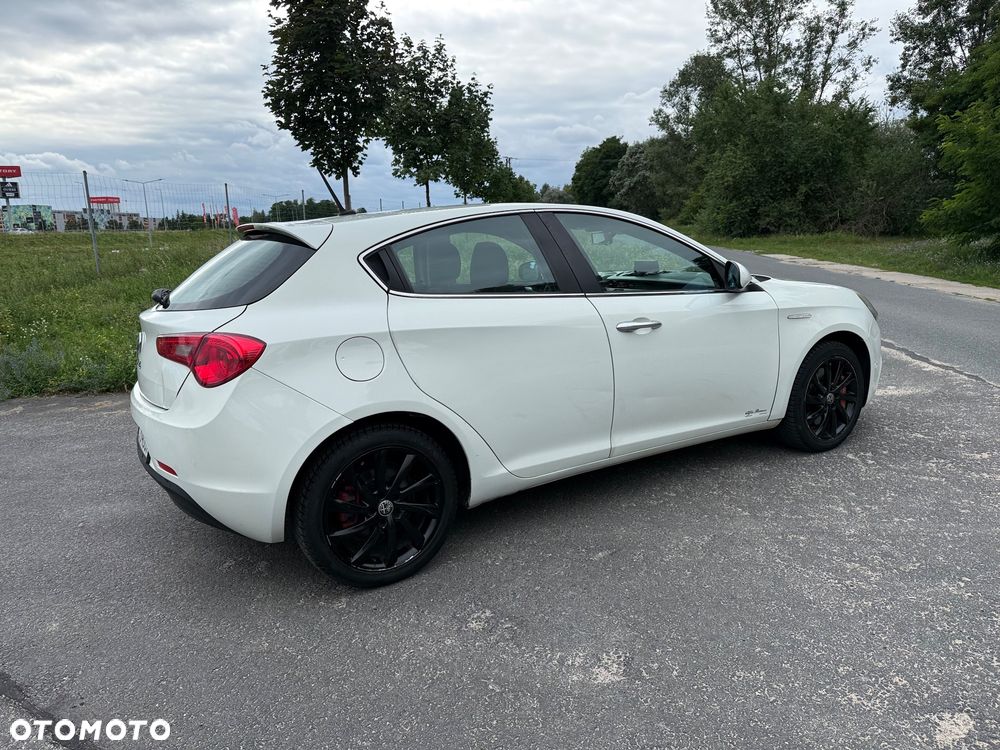 Alfa Romeo Giulietta 1.6 JTDM Distinctive - 3