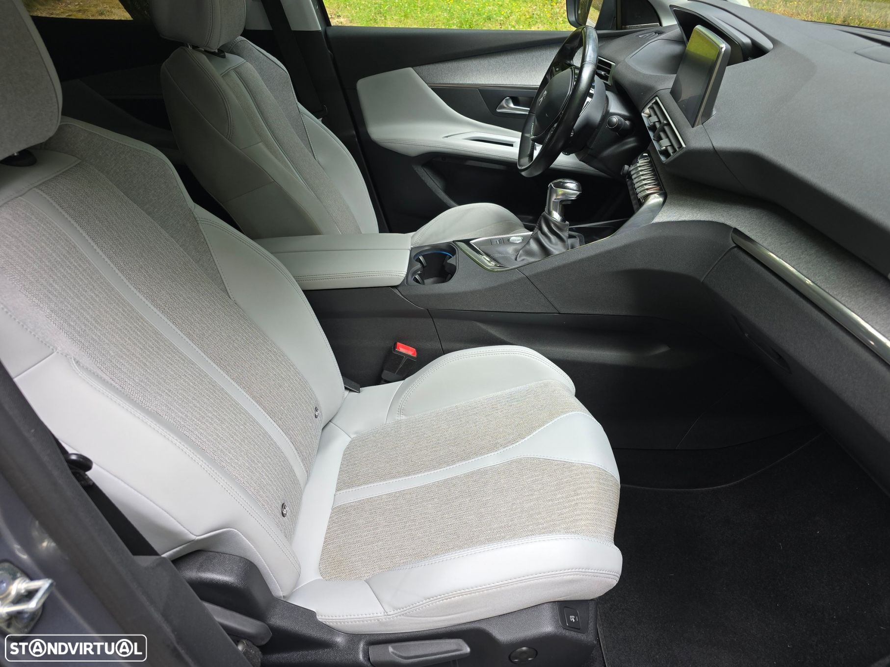Peugeot 3008 1.2 PureTech Allure - 27
