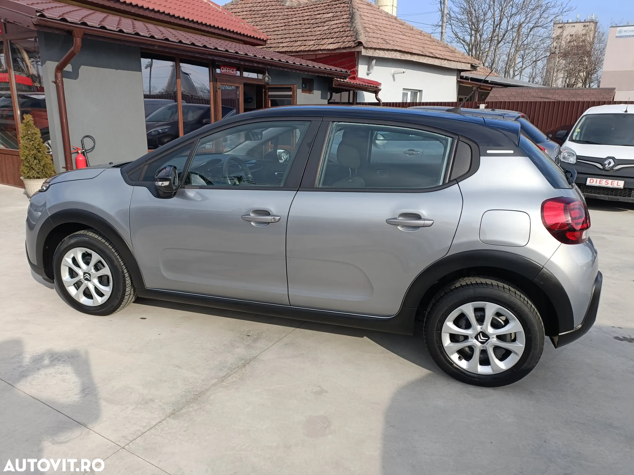 Citroën C3 1.5 BlueHDi S&S BVM6 Shine - 3