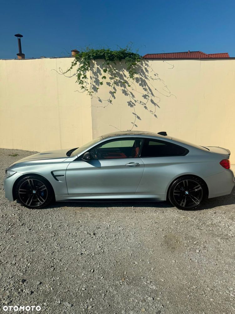 BMW M4 - 4