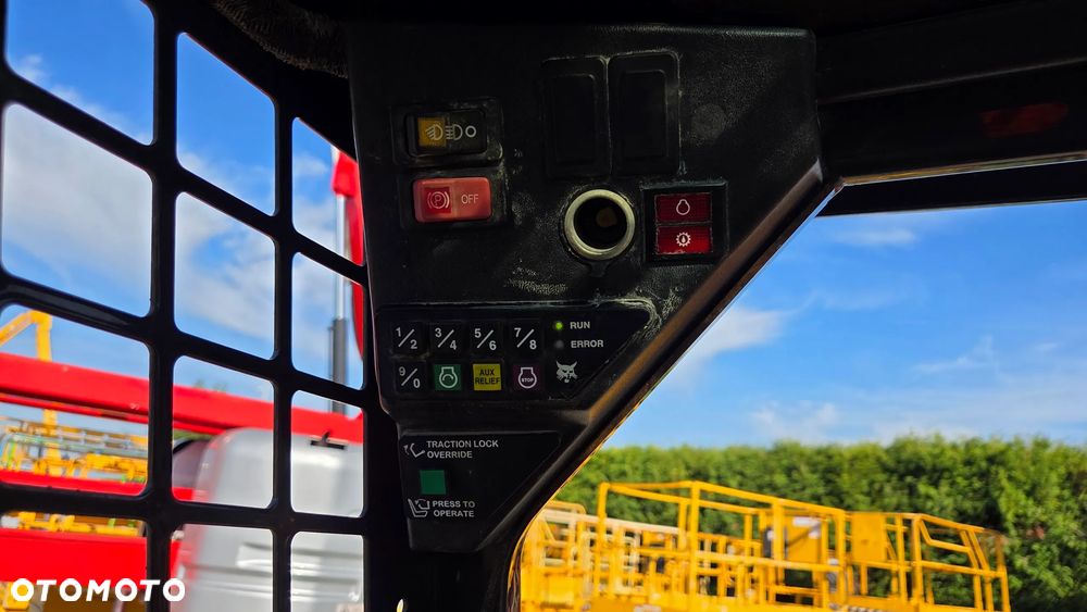 Bobcat S 70 - 12