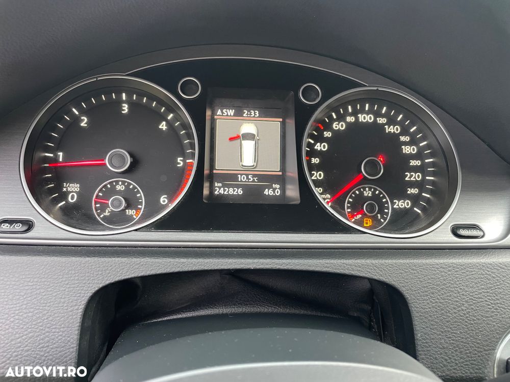 Volkswagen Passat - 24