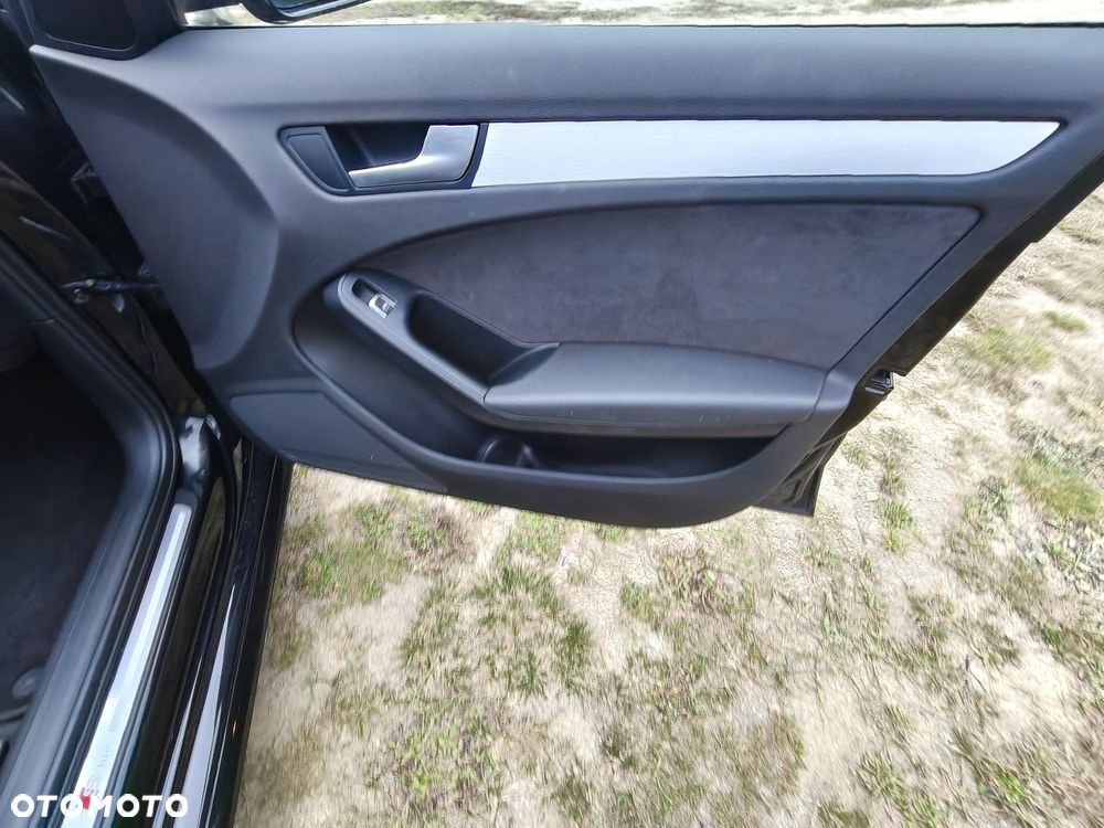 Audi A4 Avant - 23