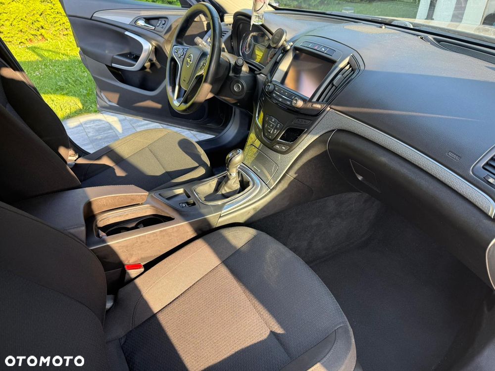 Opel Insignia - 21