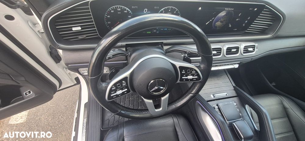 Mercedes-Benz GLS - 21