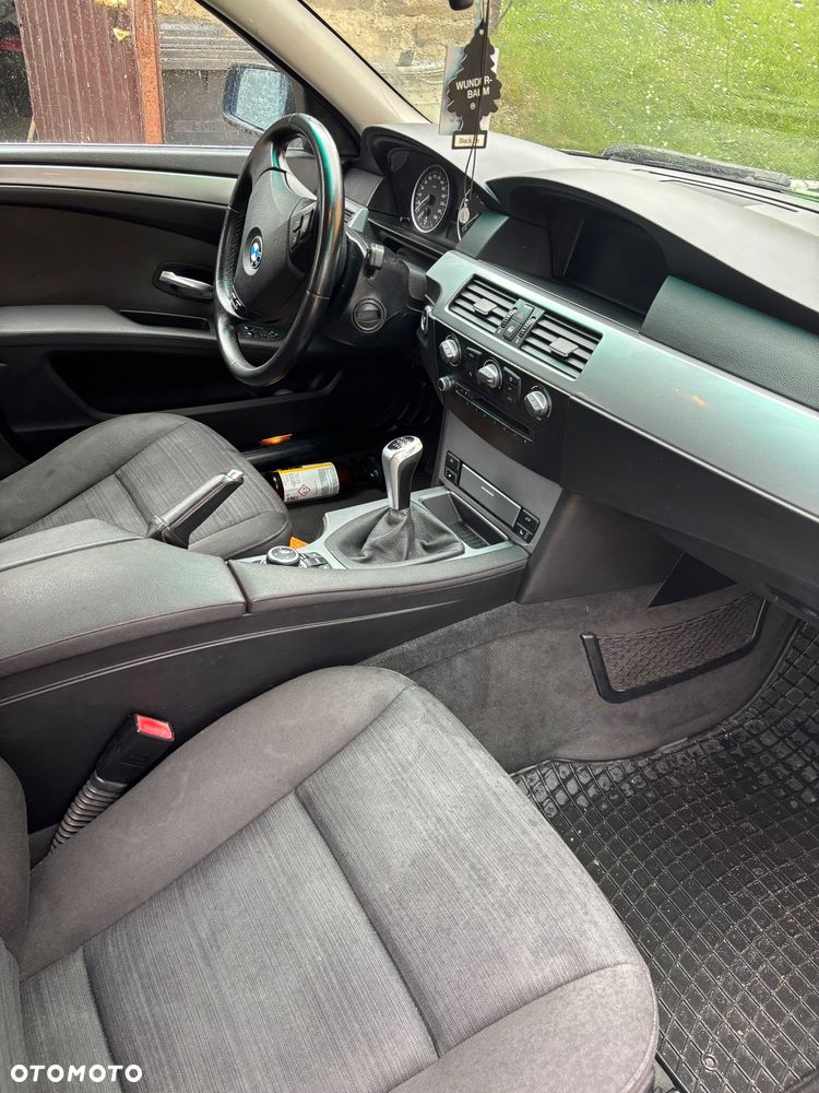 BMW Seria 5 520d - 7
