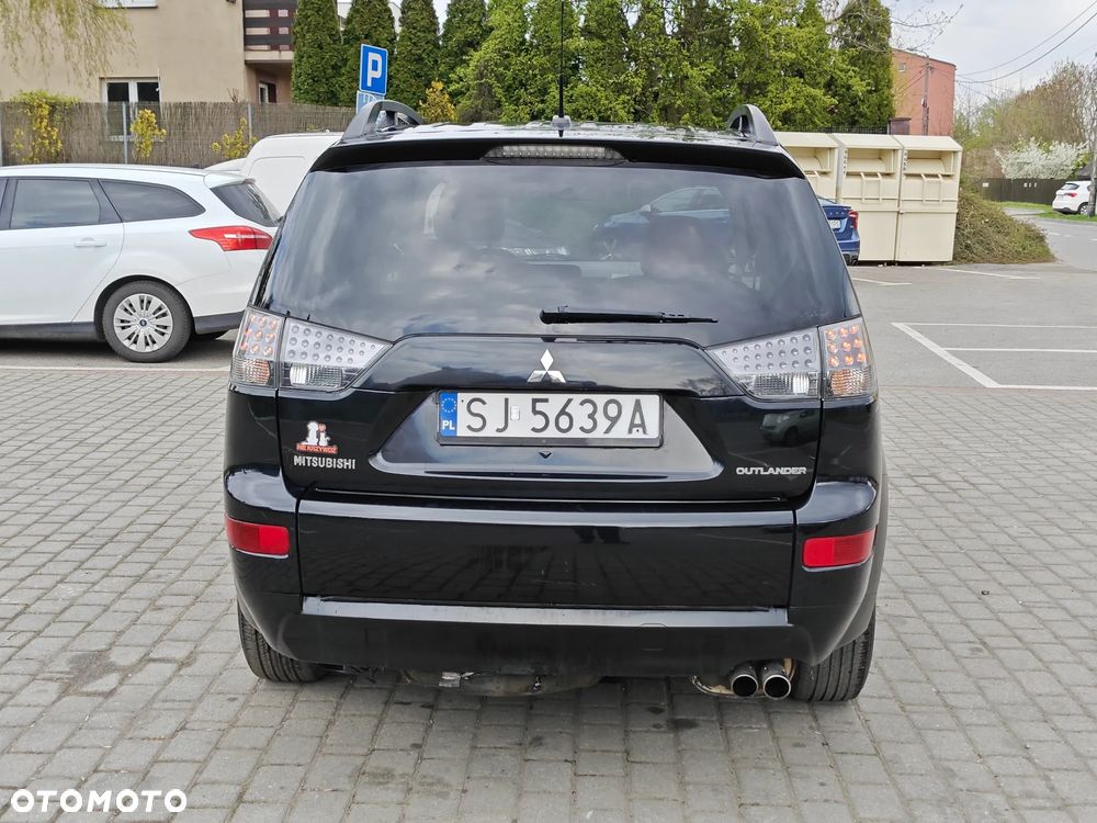 Mitsubishi Outlander 2.4 4WD CVT Intense - 9