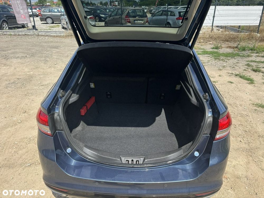 Ford Mondeo - 36