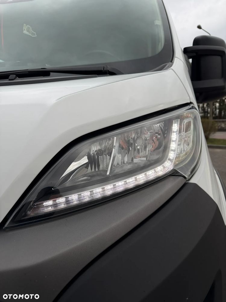 Fiat Ducato Doka 7 osób / Brygadowy / Paka 3.3m / Wzmacniany Maxi Koła 16" / Silnik Iveco 2.3 140km  / Ledy / Bogate wyposażenie / Zadbany jak nowy / 1 Właściciel / Salon PL / FV23% - 18