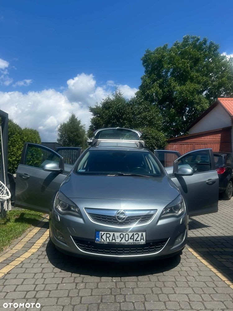 Opel Astra 1.7 CDTI Cosmo - 4