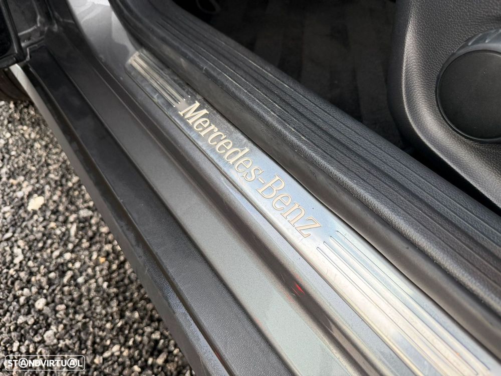 Mercedes-Benz GLA 180 CDI Urban - 16