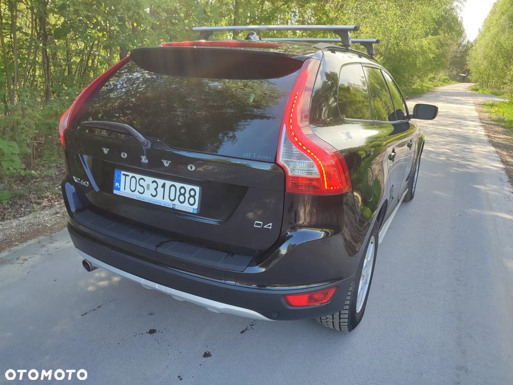 Volvo XC 60 2.4D AWD R-Design - 7