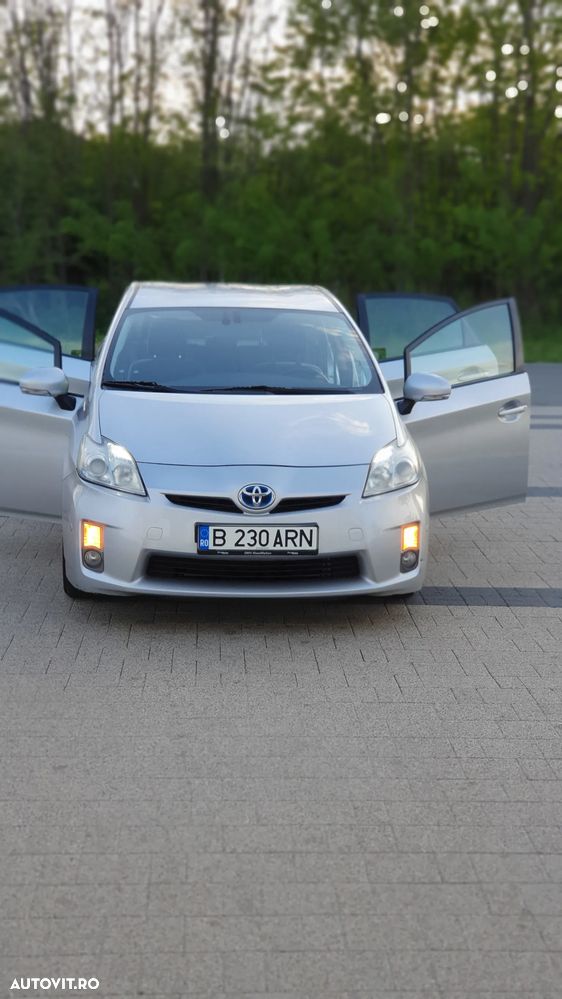 Toyota Prius - 2