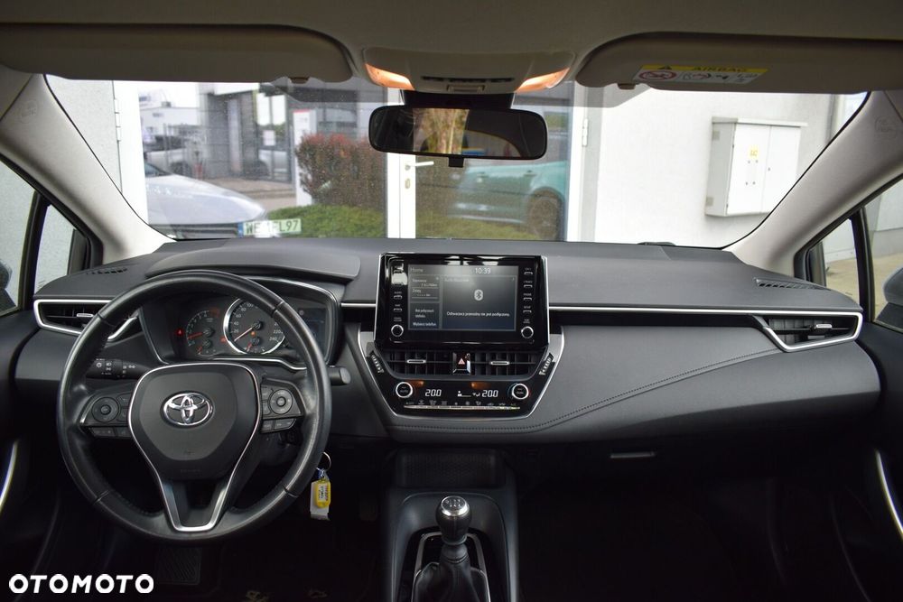Toyota Corolla - 13