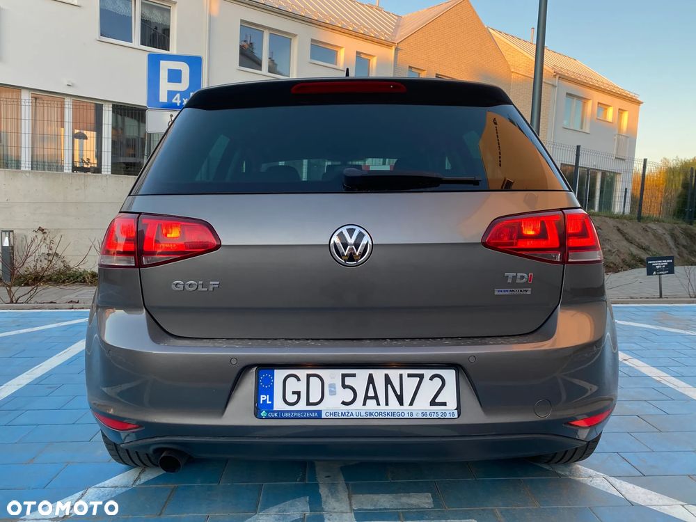 Volkswagen Golf 1.6 TDI DPF BlueMotion Technology Comfortline - 4