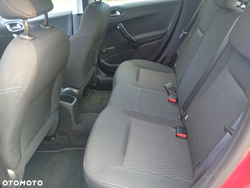 Peugeot 208 1.2 PureTech Active - 10