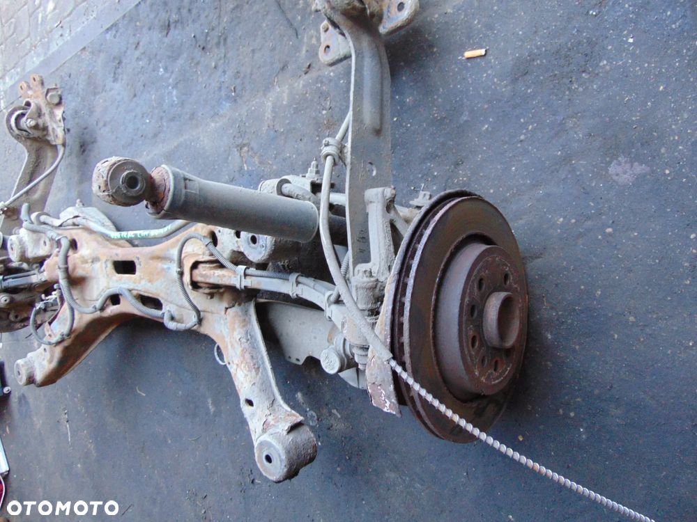 belka tył opel vectra c kombi lift 2,0 turbo - 4