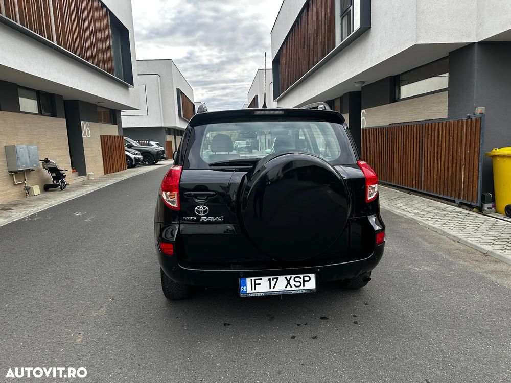 Toyota RAV4 2.0 Aut Luxury City - 7