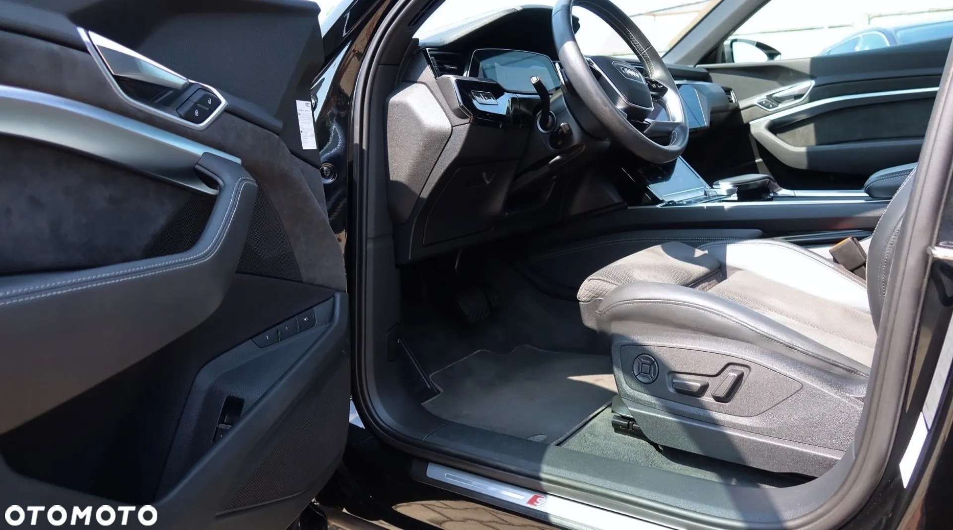 Audi e-tron 50 quattro S line - 14