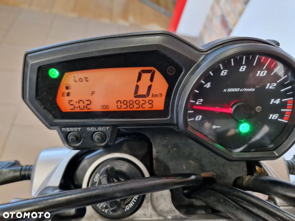 Yamaha FZ6 - 22