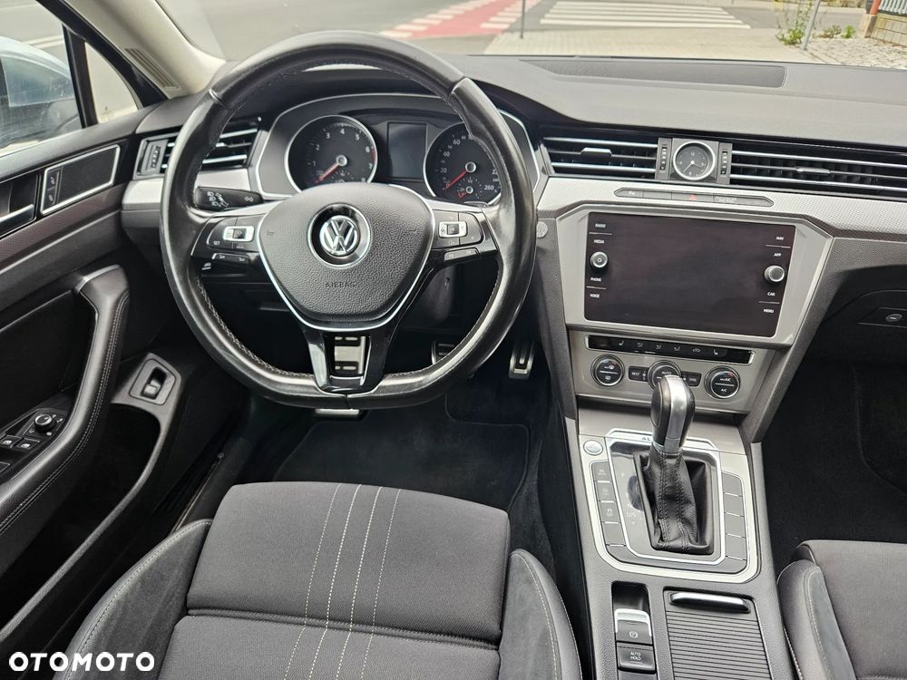 Volkswagen Passat 2.0 TSI BMT Comfortline DSG - 25