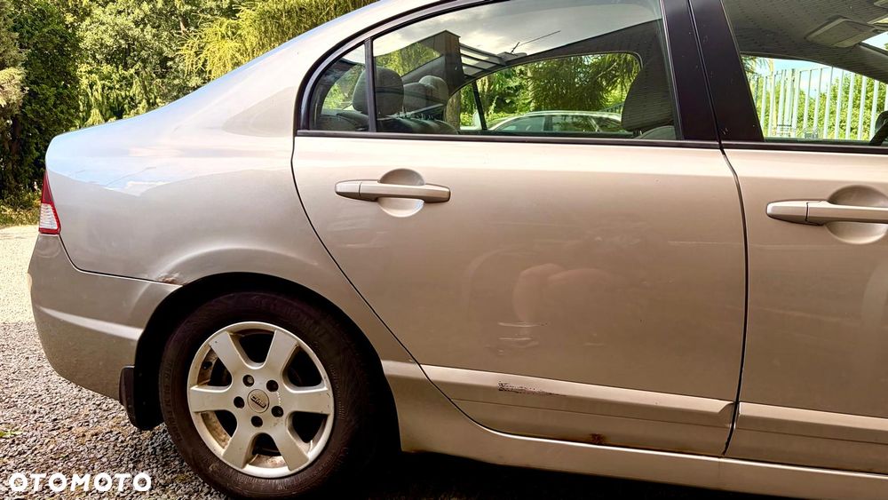 Honda Civic 1.8 Comfort - 8