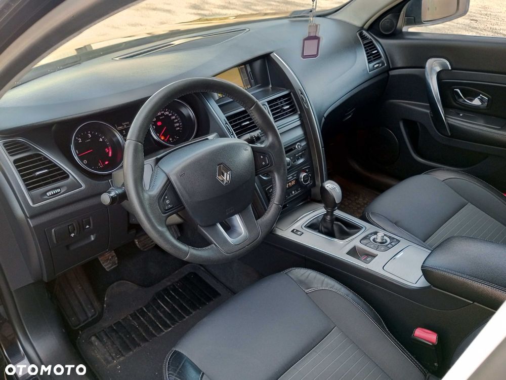 Renault Latitude - 5