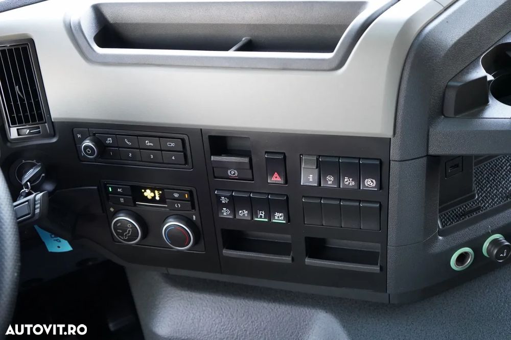 Volvo FM 430 / FULL ADR / GREUTATE: 6.500 KG / CABINĂ JOSĂ / 2022 / DUPĂ CONTRACT DE SERVICE GOLD / - 27