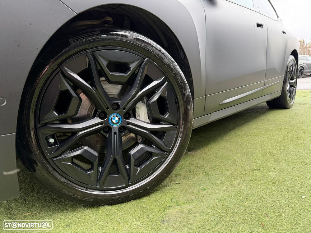 BMW iX xDrive 40 - 7