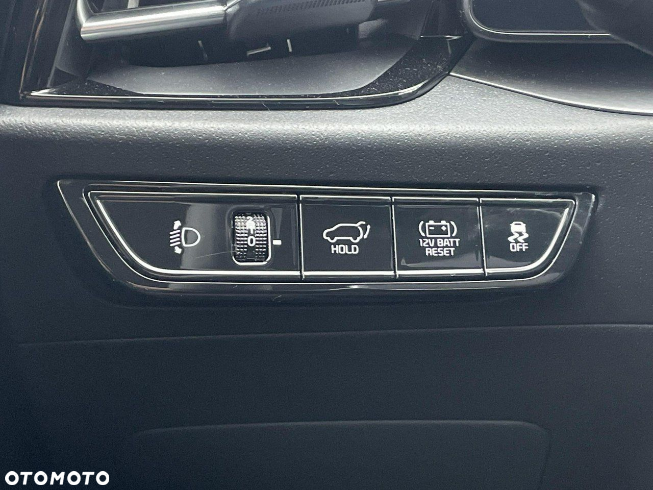 Kia Niro 1.6 GDI Hybrid Business Line - 23